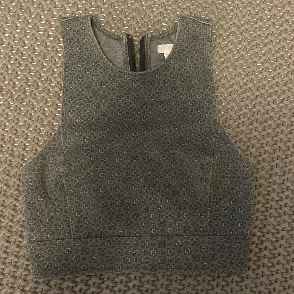 Crop top